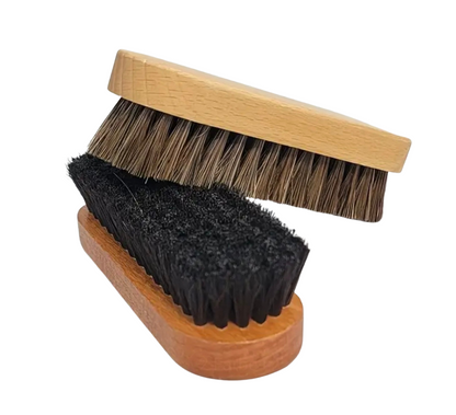 Detail X – Leder & Innenraumbürste